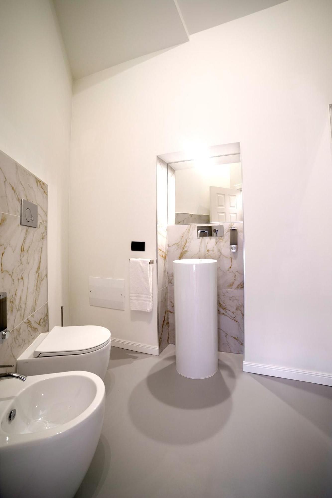 Corsovittorio87Suite Κάλιαρι Εξωτερικό φωτογραφία